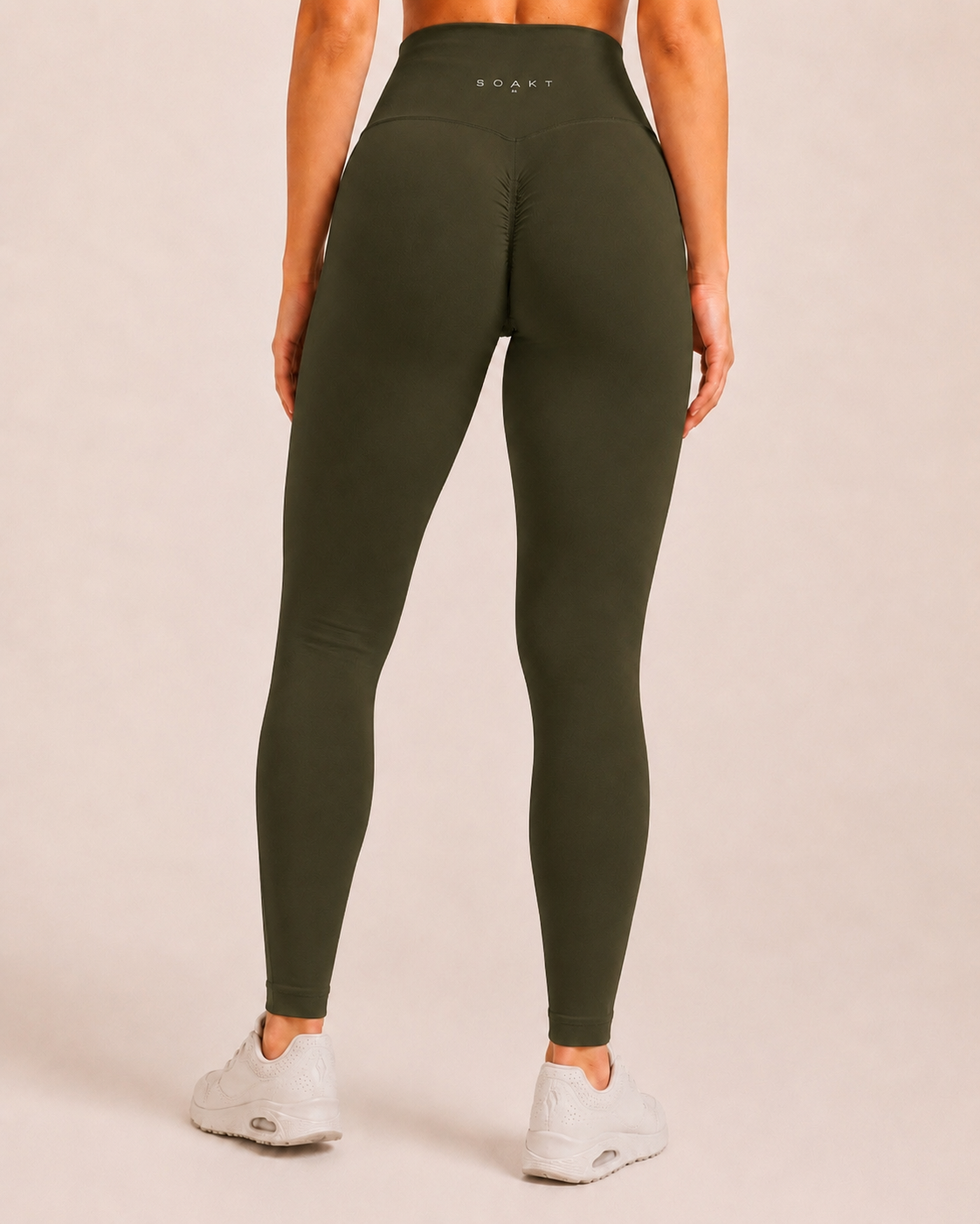 SOAKT Sculpt Legging Core in Forest Moss with high-rise waistband and subtle scrunch detailing