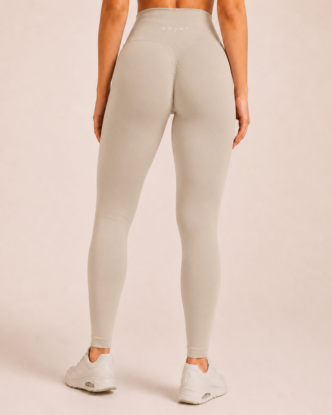 SOAKT Sculpt Legging Core in Warm Ivory with high-rise waistband and subtle scrunch detailing